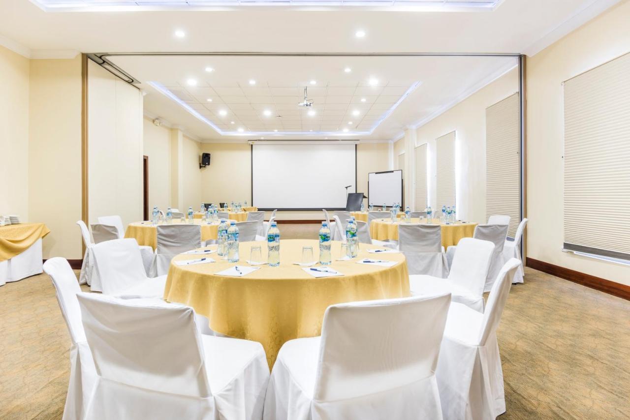 Holiday Inn Express Quito By Ihg Екстер'єр фото