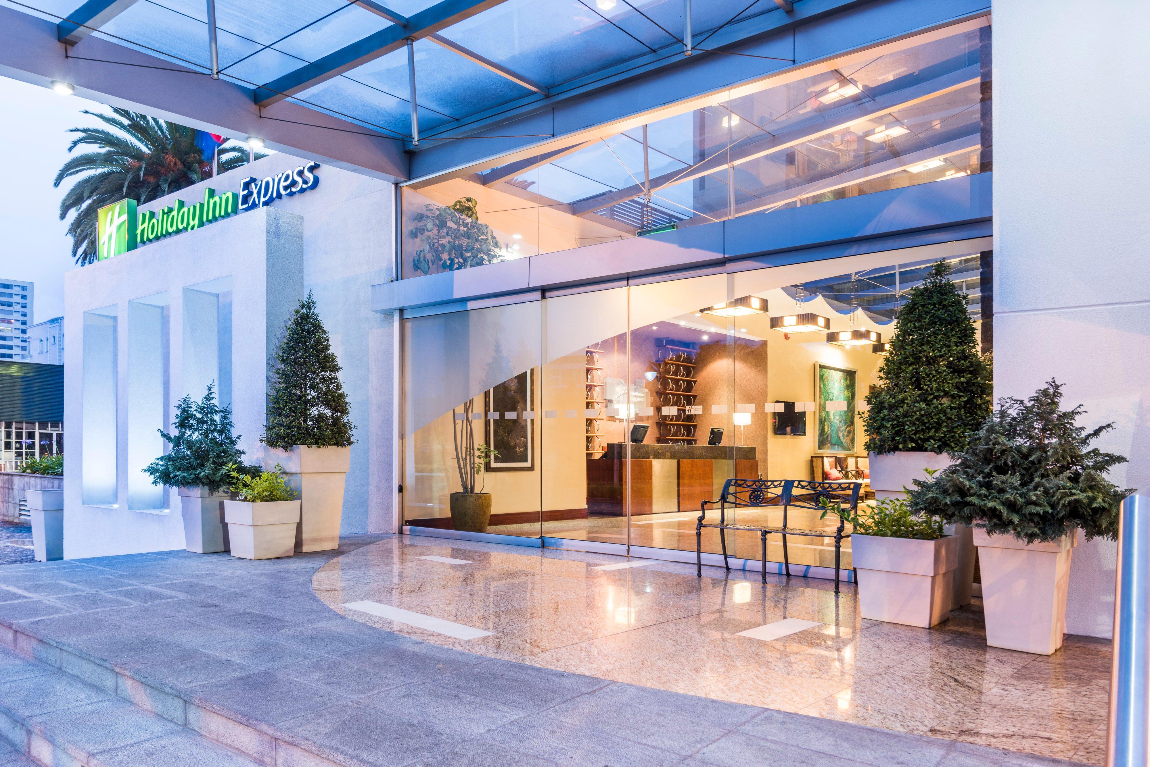 Holiday Inn Express Quito By Ihg Екстер'єр фото
