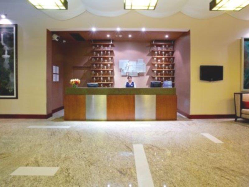Holiday Inn Express Quito By Ihg Екстер'єр фото