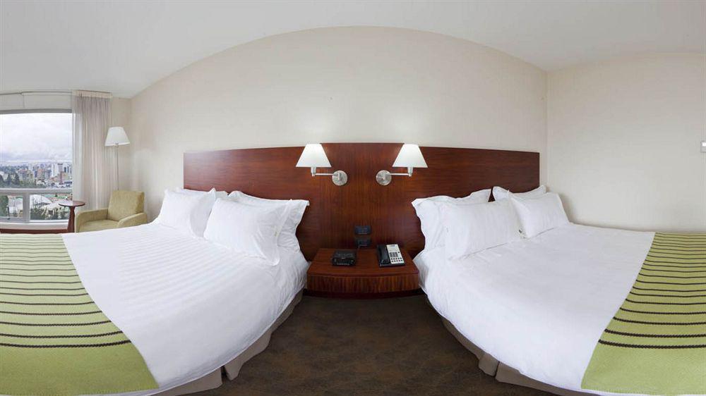 Holiday Inn Express Quito By Ihg Екстер'єр фото